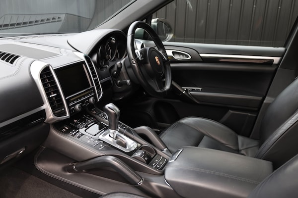 Used Porsche Cayenne 2013 for sale - 75046765: Photo 8