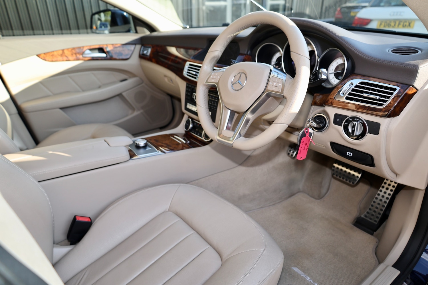 Used Mercedes-Benz CLS 2012 for sale - 76126057: Photo 10