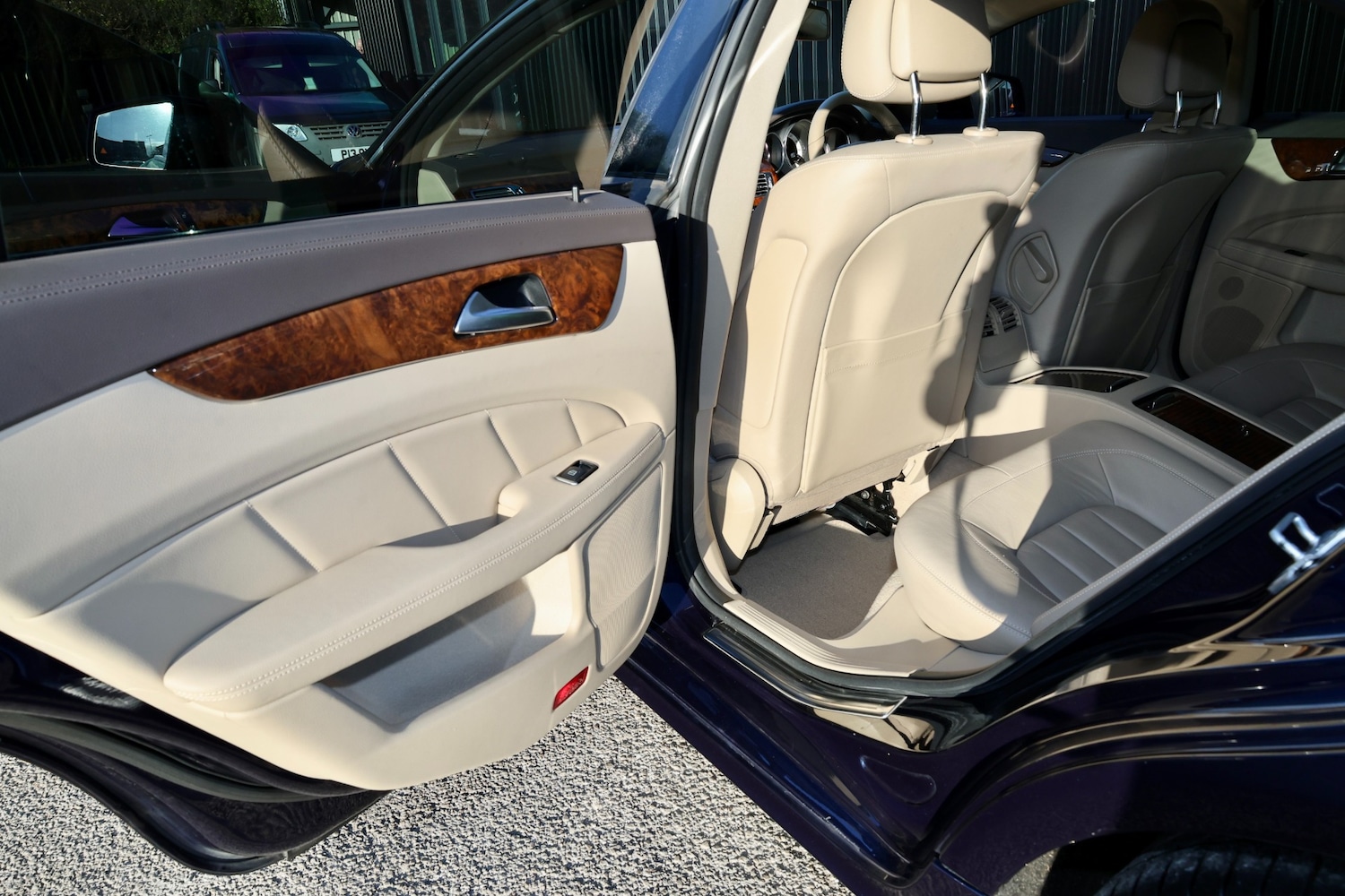 Used Mercedes-Benz CLS 2012 for sale - 76126057: Photo 39