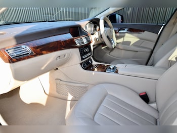 Used Mercedes-Benz CLS 2012 for sale - 76126057: Photo