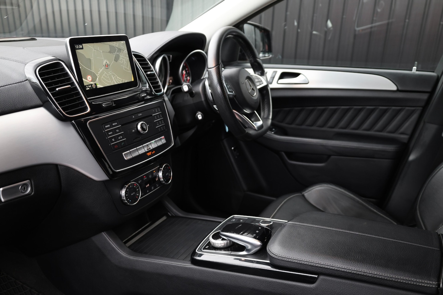 Used Mercedes-Benz GLE 2015 for sale - 76722755: Photo 10