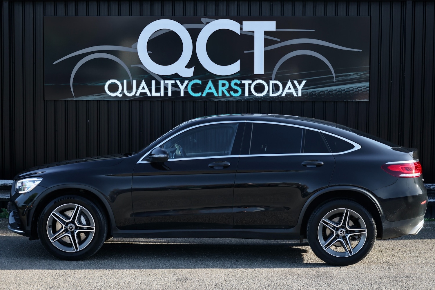 Used Mercedes-Benz GLC 2019 for sale - 77032595: Photo 2