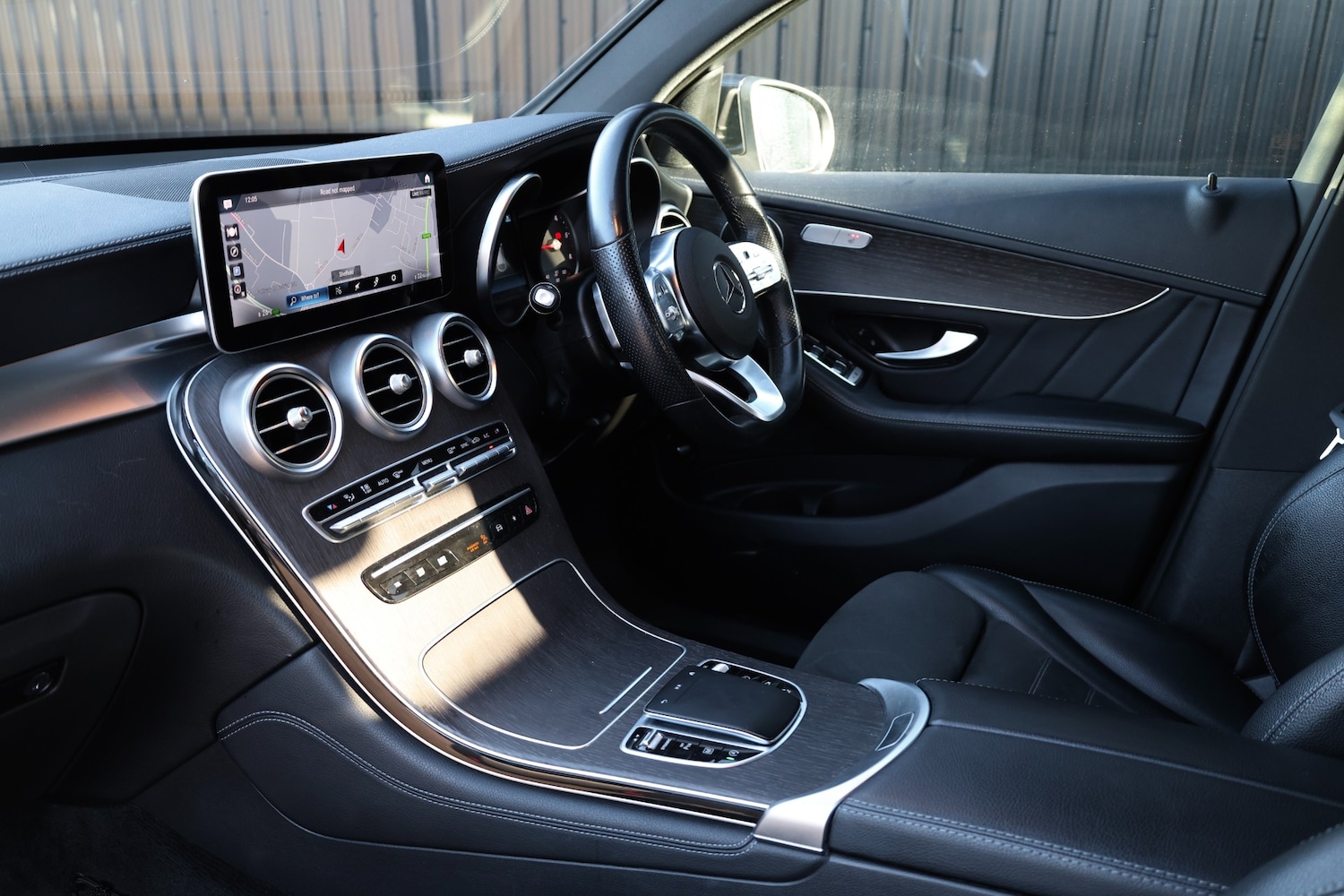 Used Mercedes-Benz GLC 2019 for sale - 77032595: Photo 8