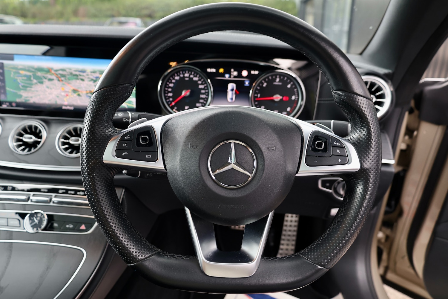 Used Mercedes-Benz E Class 2018 for sale - 76402511: Photo 26