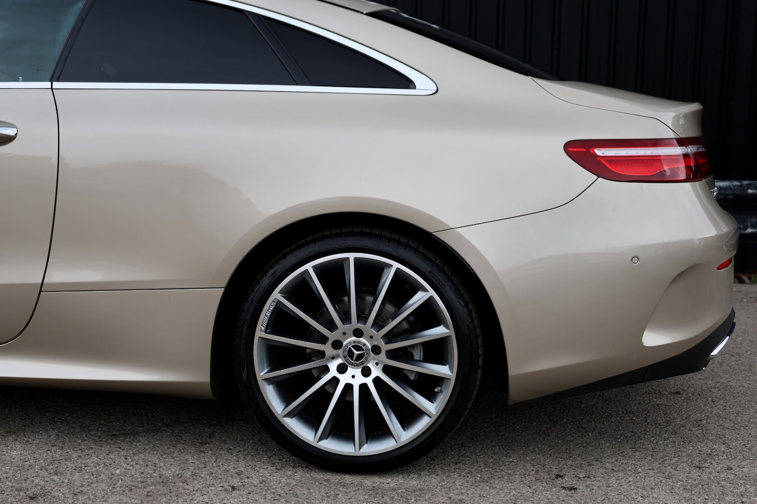 Used Mercedes-Benz E Class 2018 for sale - 76402511: Photo 32