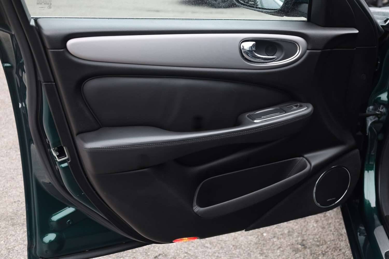 Used Jaguar XJ 2007 for sale - 76534527: Photo 27