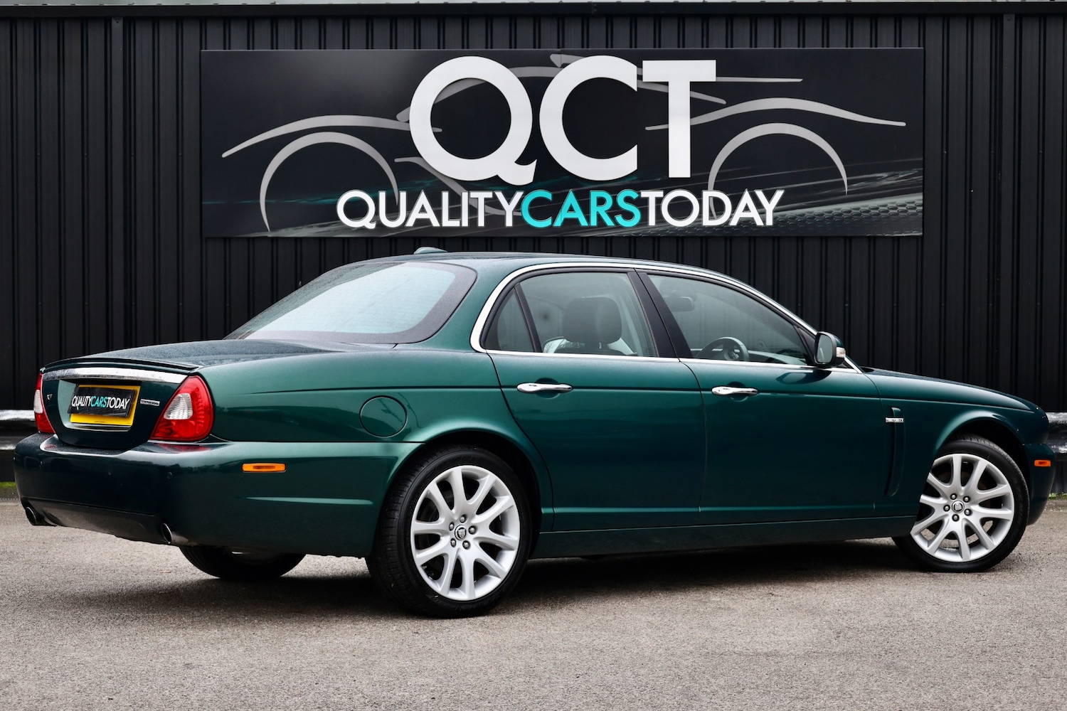 Used Jaguar XJ 2007 for sale - 76534527: Photo 8
