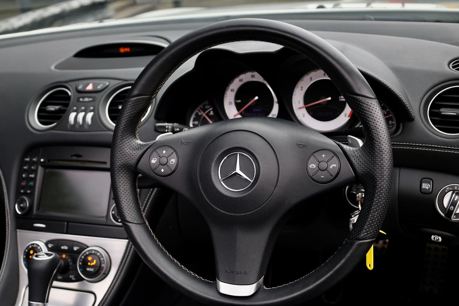 Used Mercedes-Benz SL 2010 for sale - 77800184: Photo 19