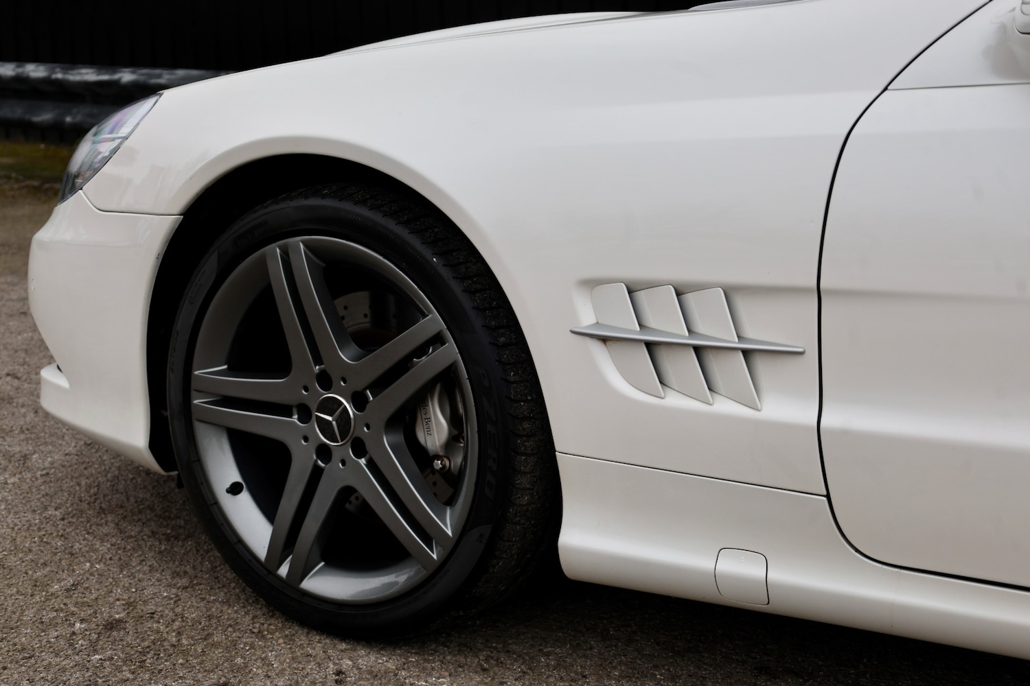 Used Mercedes-Benz SL 2010 for sale - 77800184: Photo 40