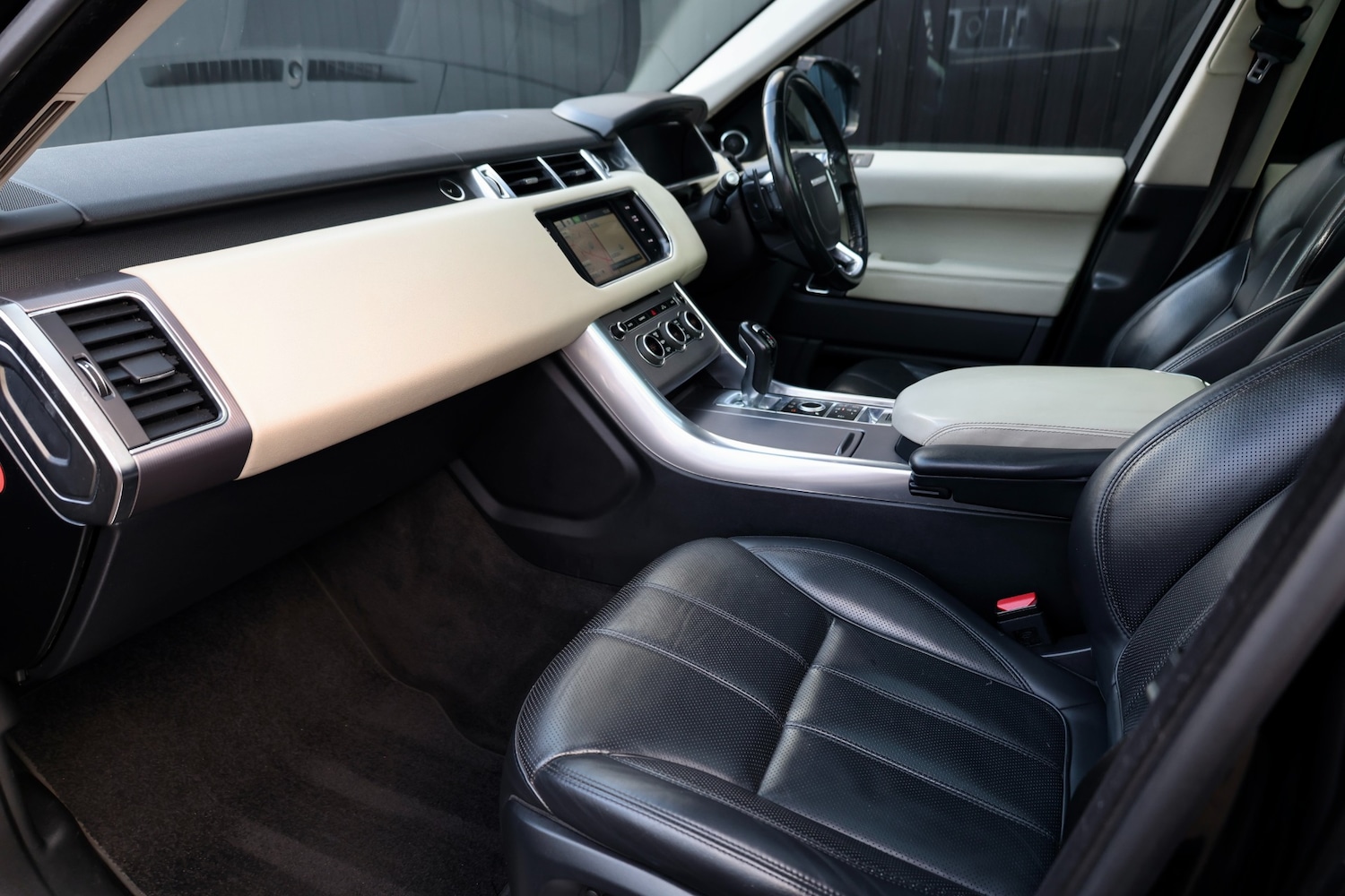 Used Land Rover Range Rover Sport 2015 for sale - 77054639: Photo 3