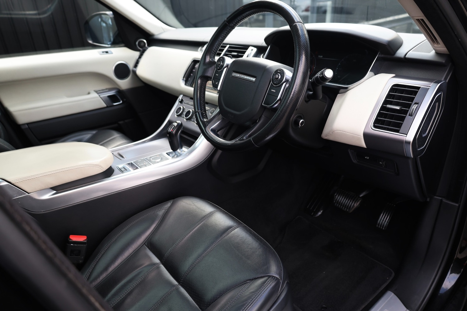 Used Land Rover Range Rover Sport 2015 for sale - 77054639: Photo 7