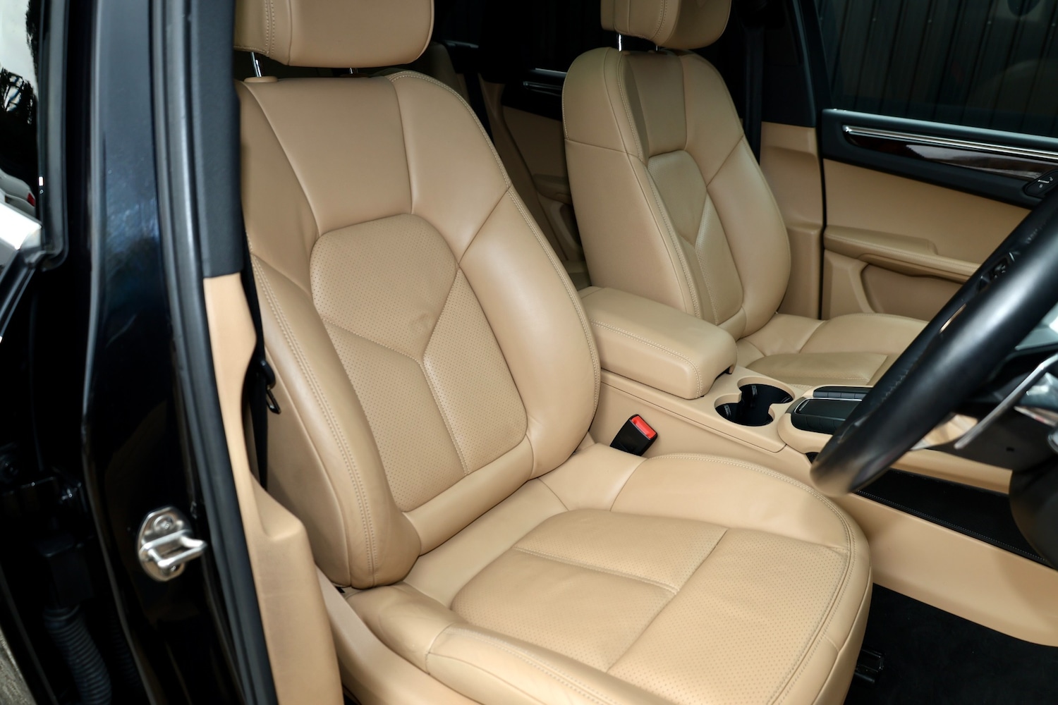 Used Porsche Macan 2016 for sale - 76447567: Photo 12