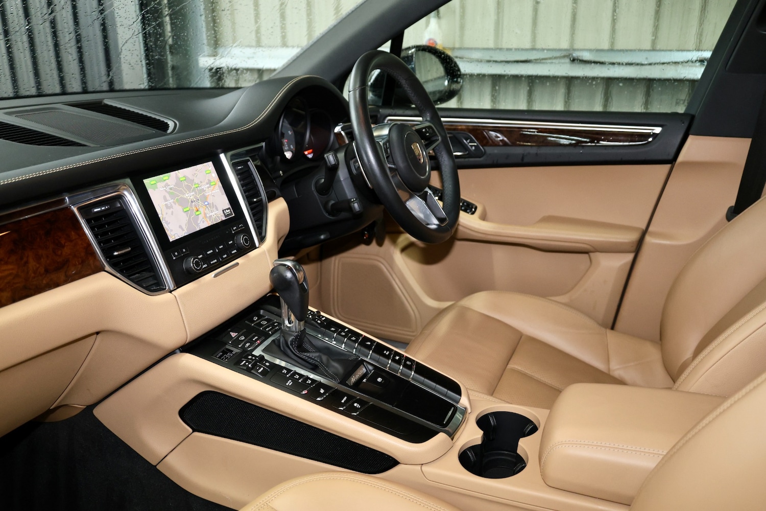 Used Porsche Macan 2016 for sale - 76447567: Photo 9