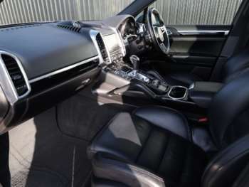Used Porsche Cayenne 2015 for sale - 73766873: Photo