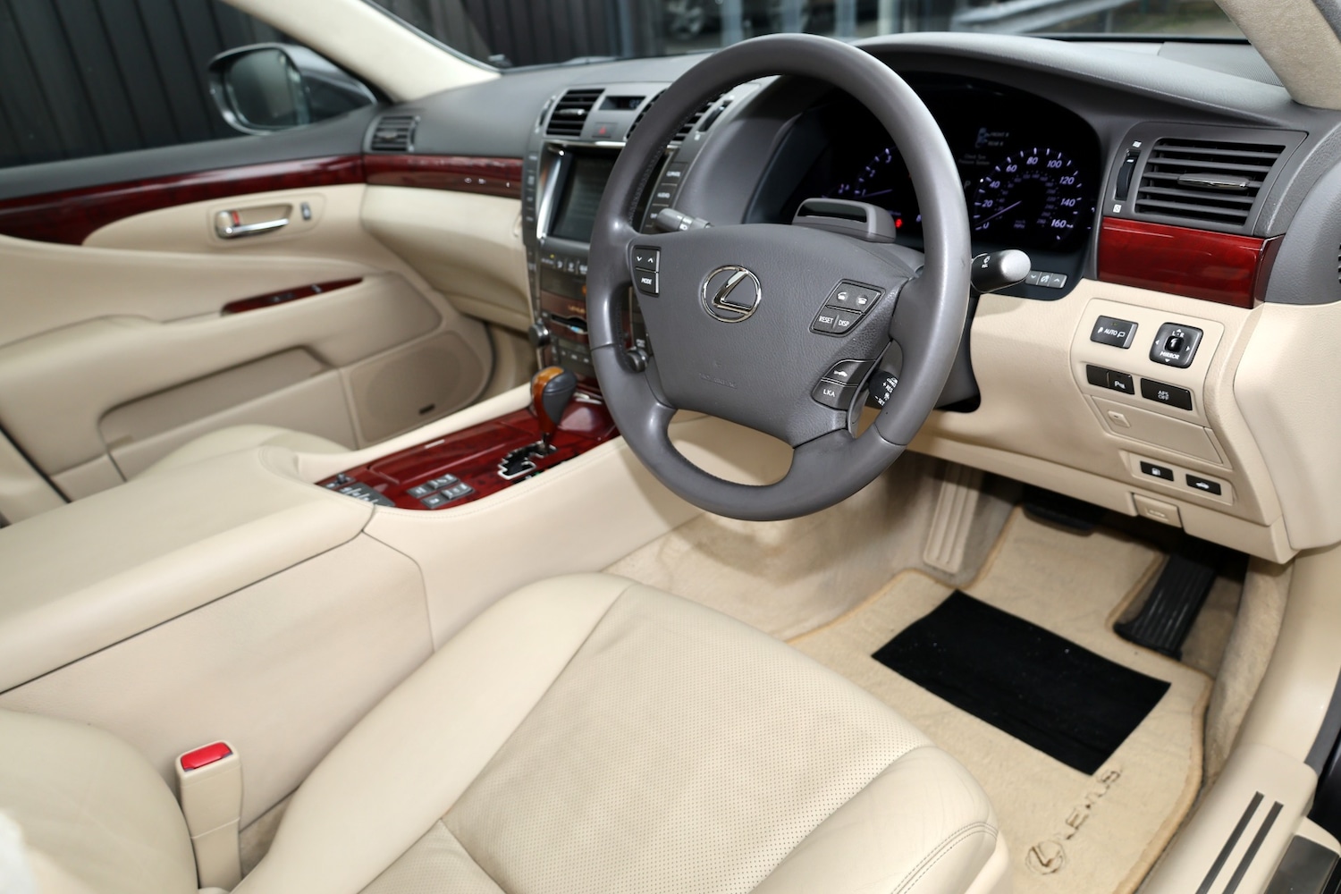 Used Lexus LS 2007 for sale - 76555367: Photo 7
