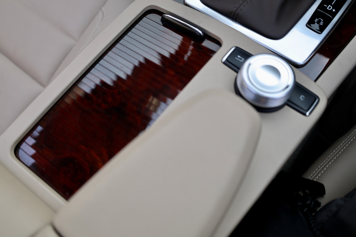 Used Mercedes-Benz E Class 2010 for sale - 77803015: Photo 27