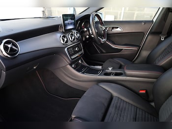 Used Mercedes-Benz GLA 2018 for sale - 76034221: Photo