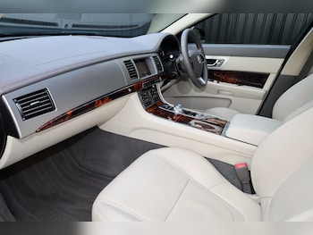 Used Jaguar XF 2012 for sale - 75924774: Photo