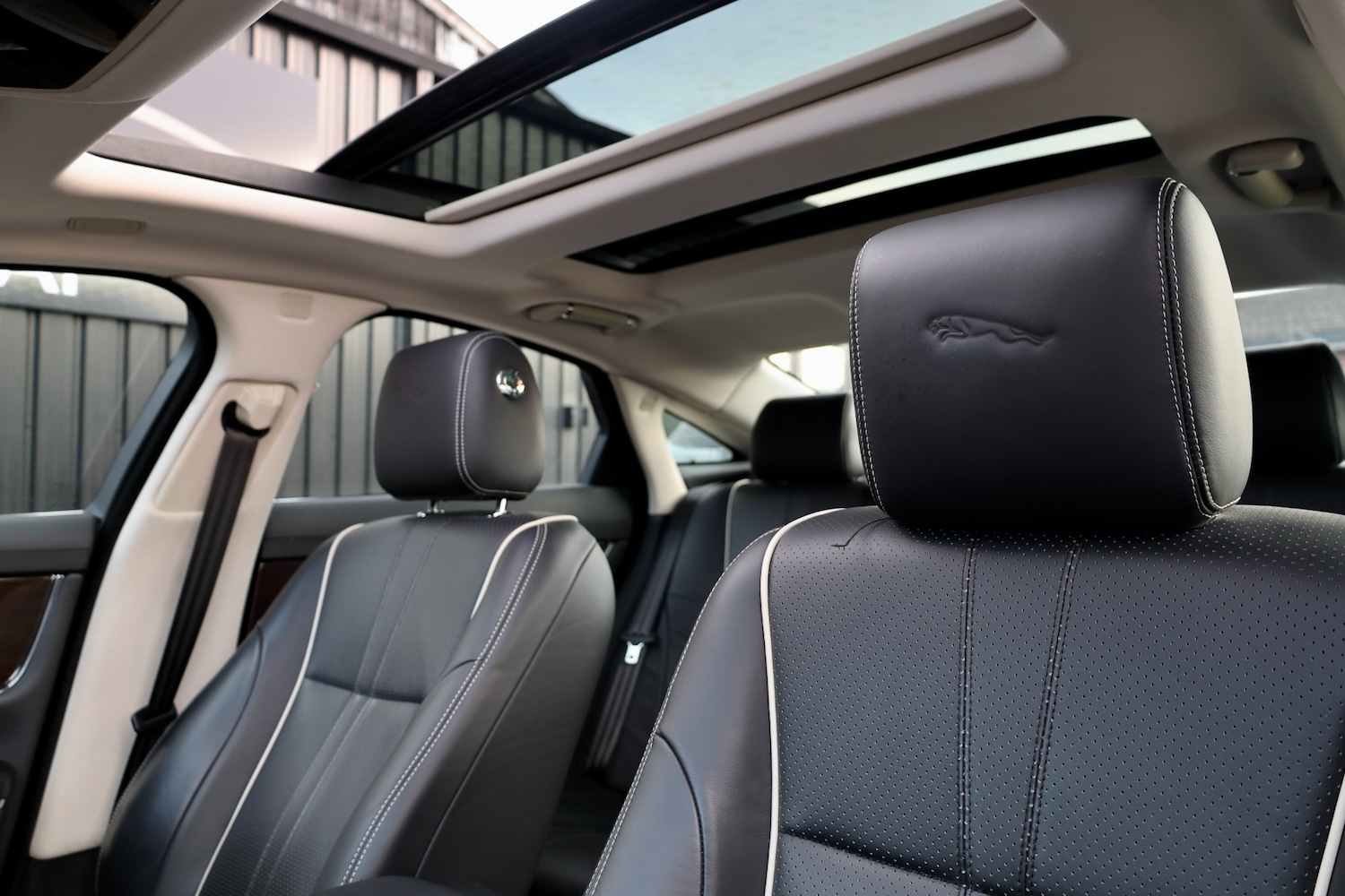 Used Jaguar XJ 2016 for sale - 77296340: Photo 12