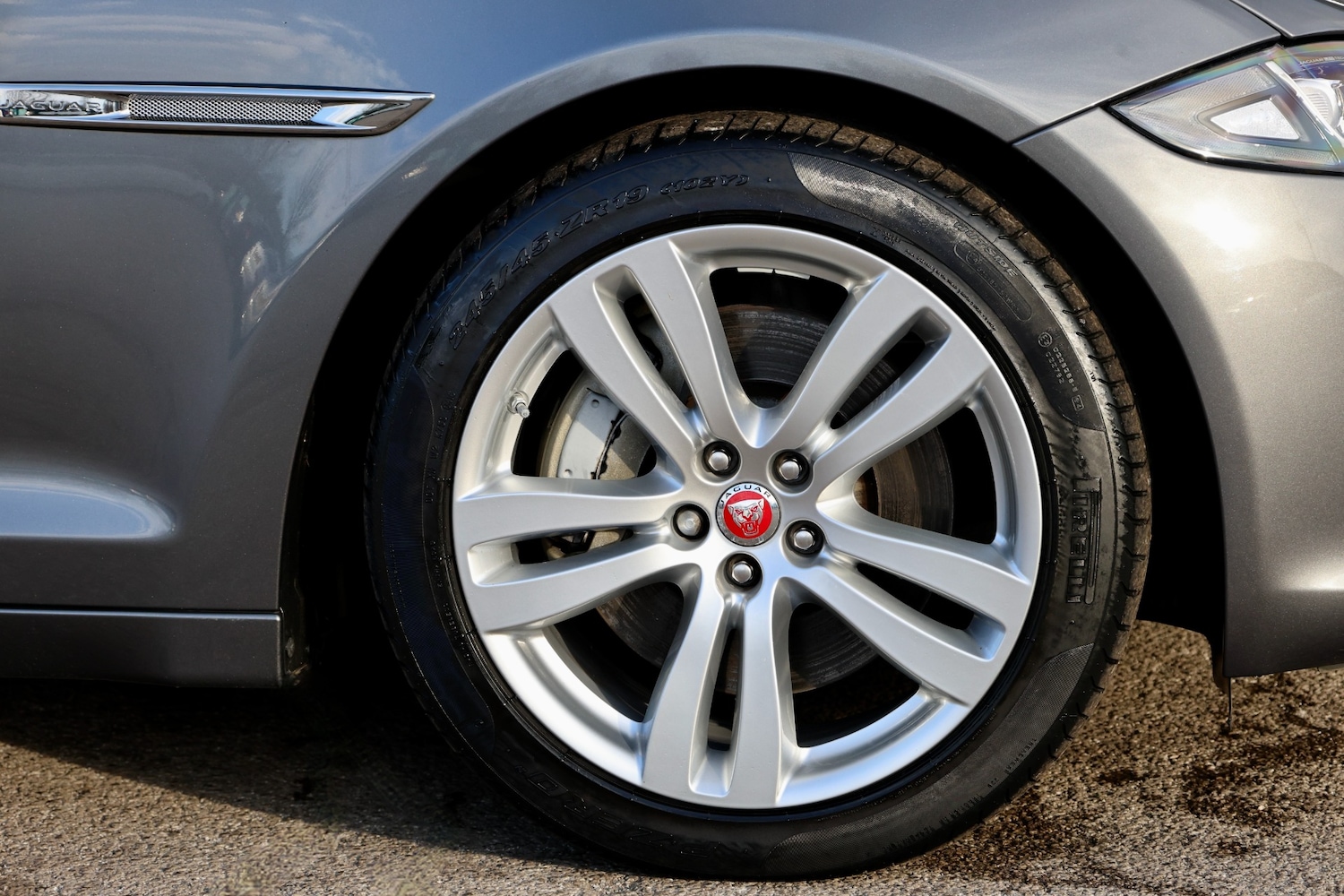 Used Jaguar XJ 2016 for sale - 77296340: Photo 35