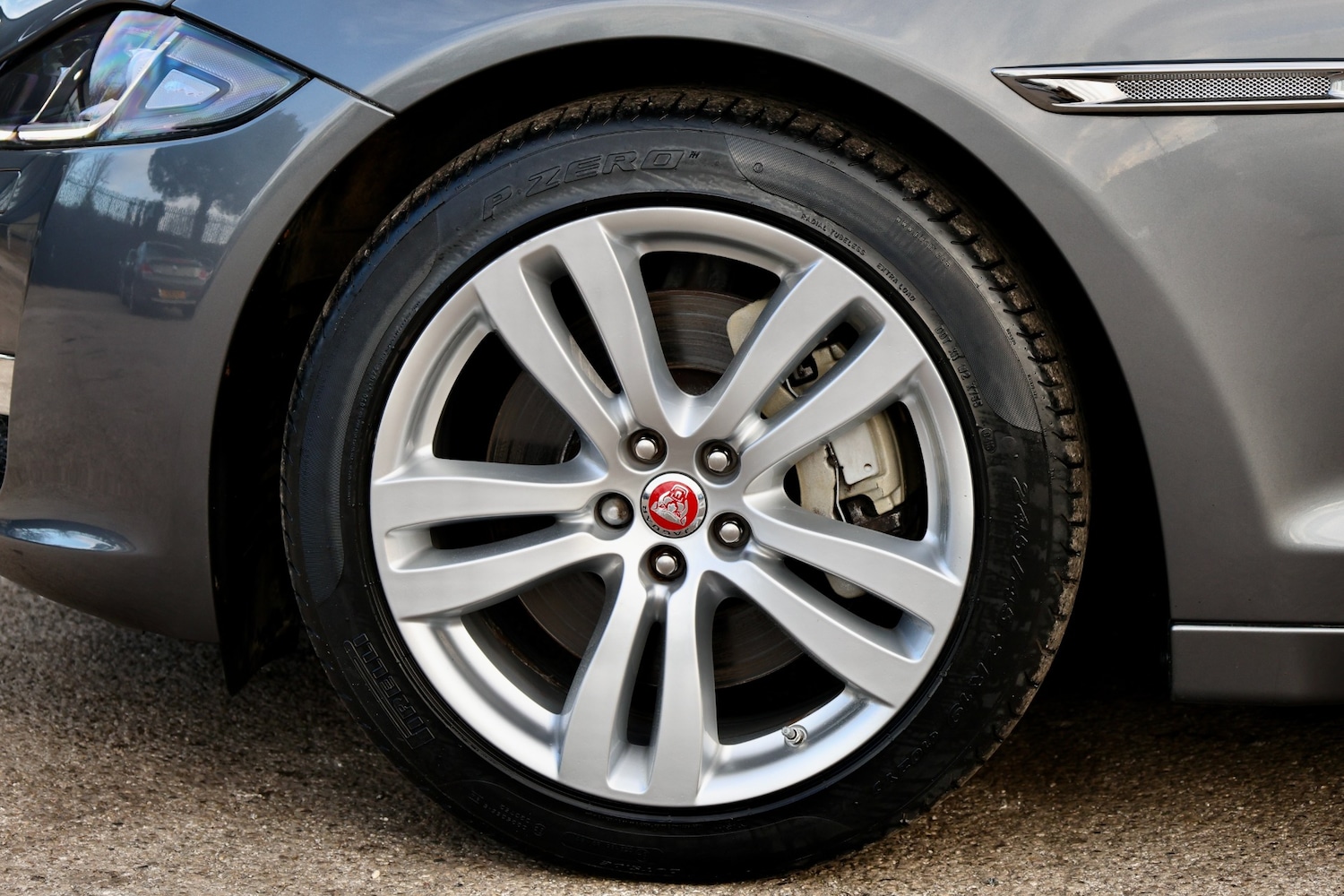 Used Jaguar XJ 2016 for sale - 77296340: Photo 36