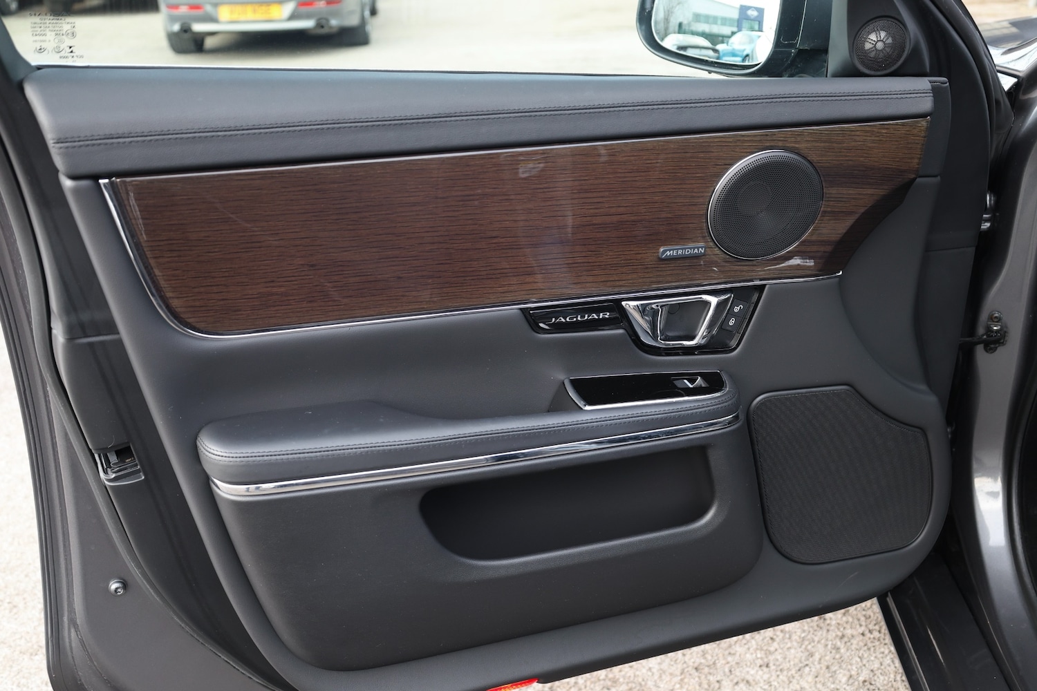 Used Jaguar XJ 2016 for sale - 77296340: Photo 38