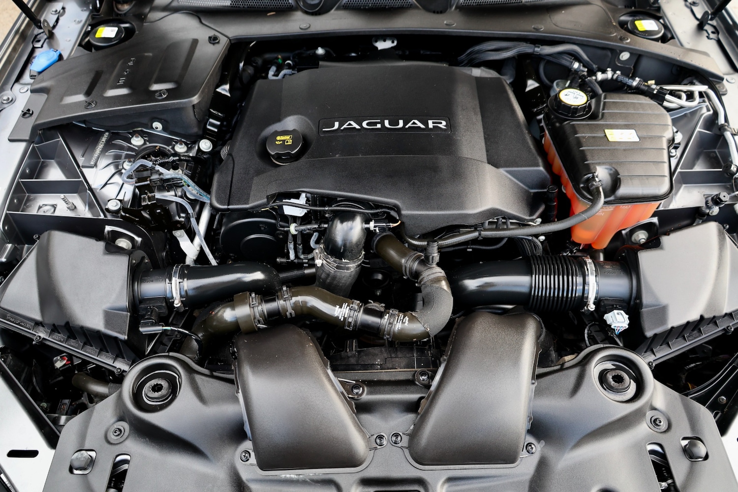 Used Jaguar XJ 2016 for sale - 77296340: Photo 39