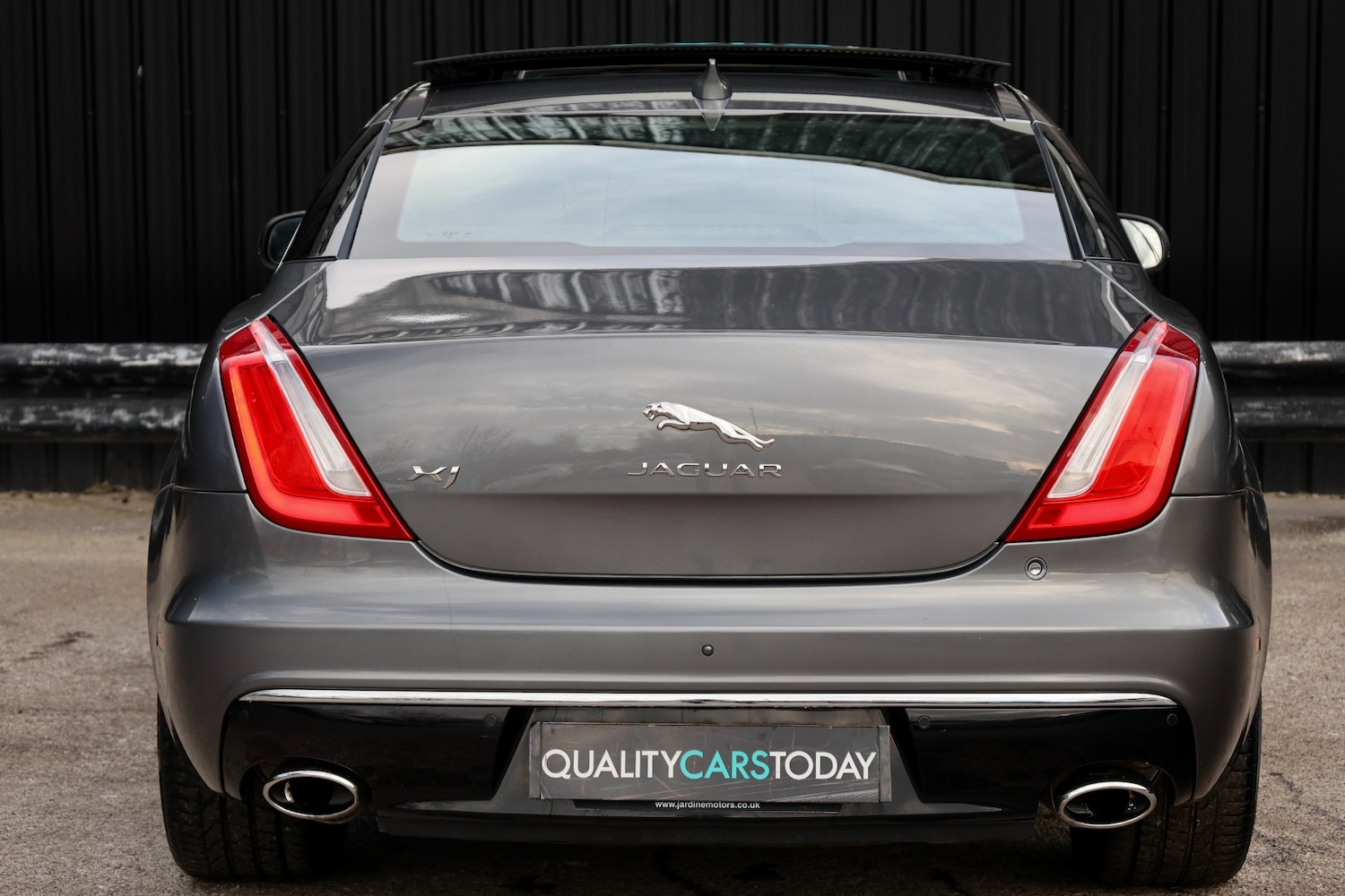 Used Jaguar XJ 2016 for sale - 77296340: Photo 5