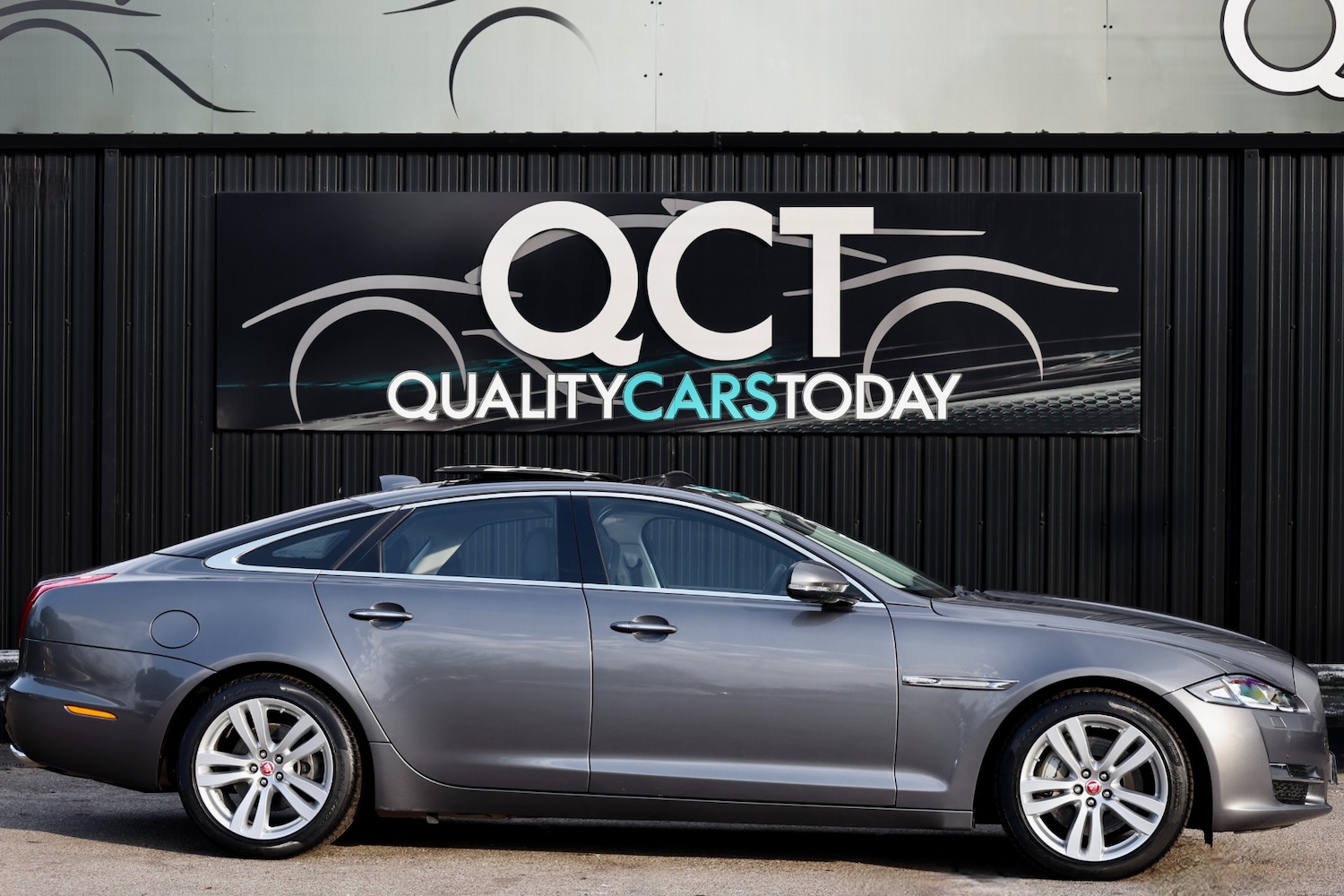 Used Jaguar XJ 2016 for sale - 77296340: Photo 6