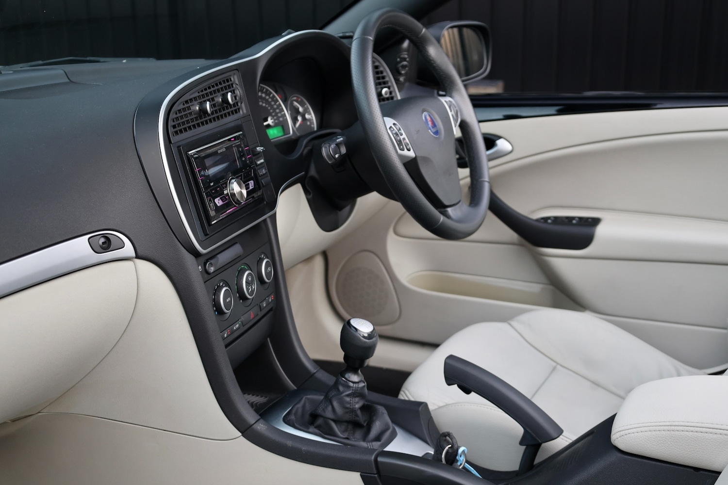 Used Saab 9-3 2010 for sale - 77198344: Photo 10