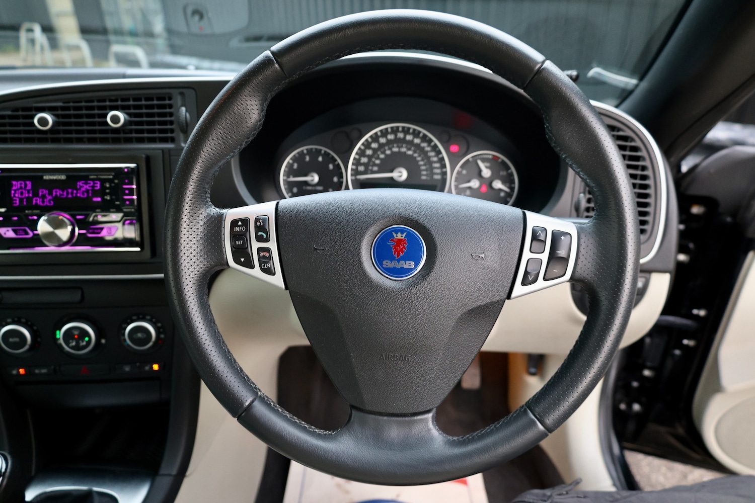 Used Saab 9-3 2010 for sale - 77198344: Photo 30