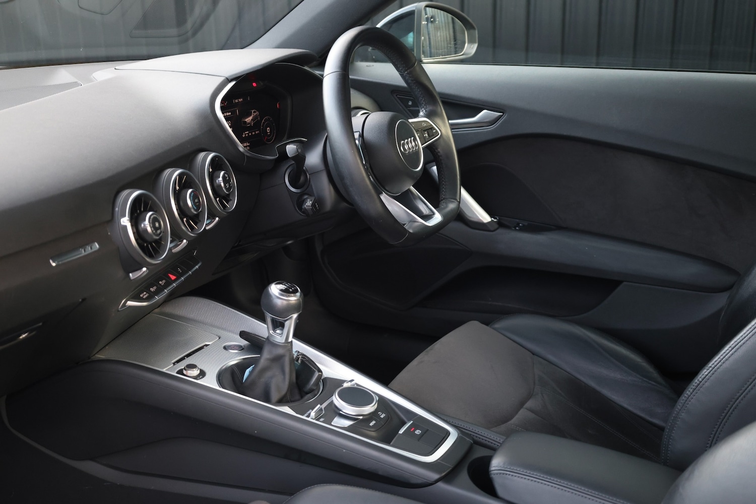 Used Audi TT 2016 for sale - 77134216: Photo 9