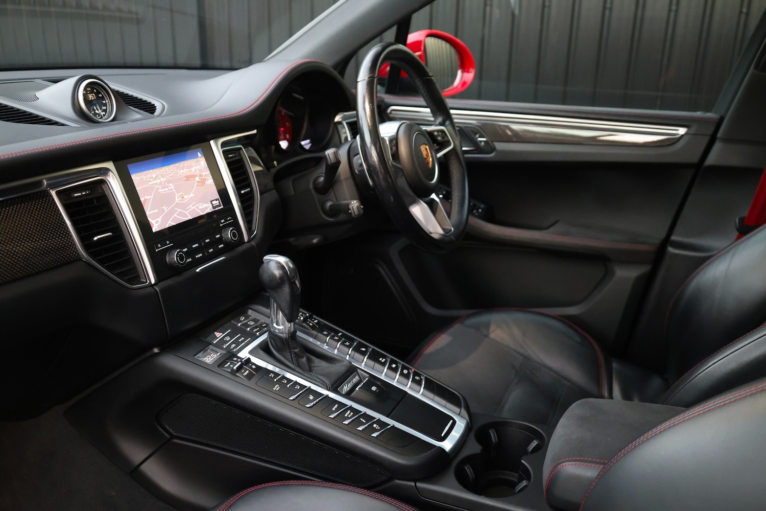 Used Porsche Macan 2018 for sale - 76481712: Photo 14