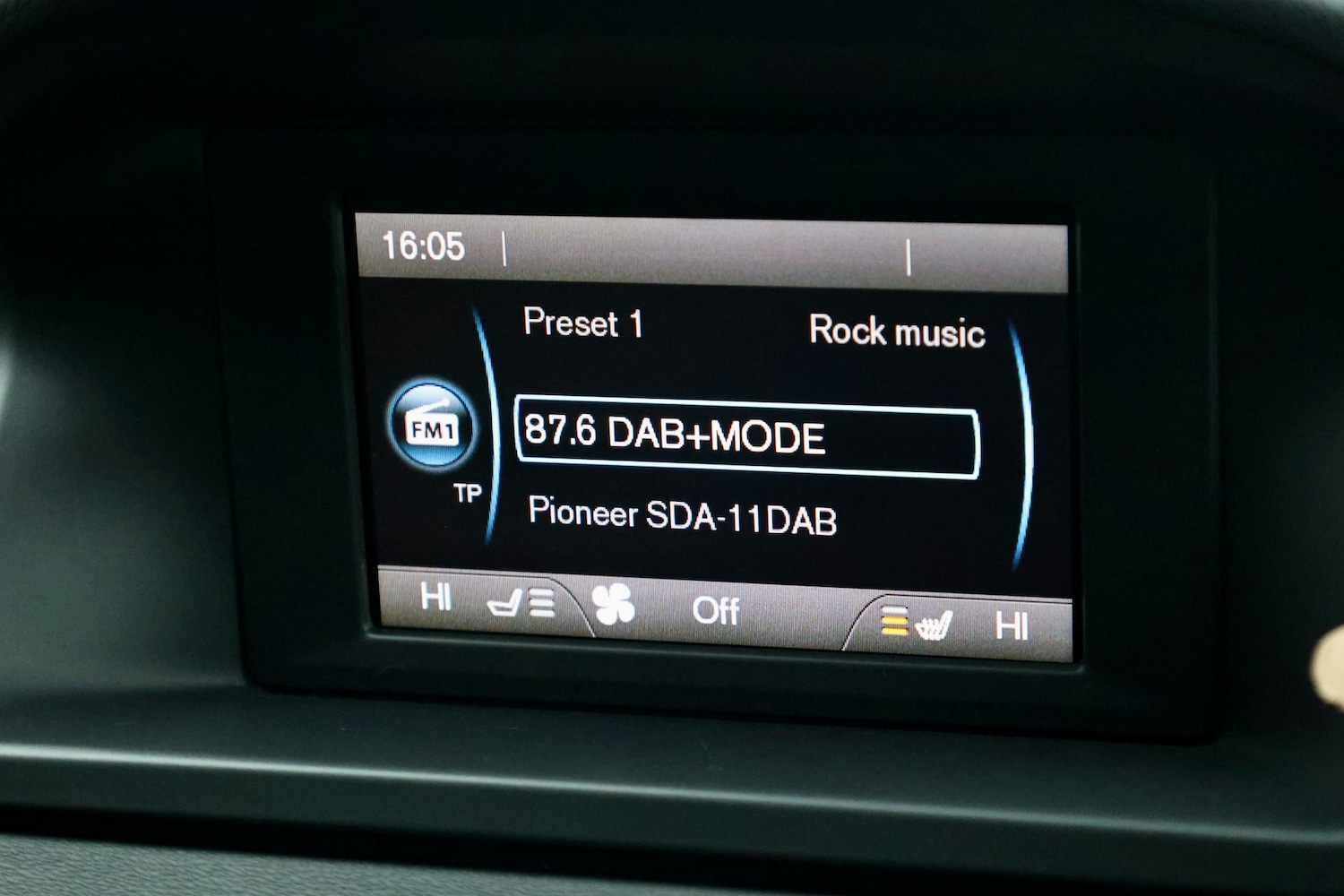 Used Volvo XC70 2013 for sale - 76476022: Photo 16