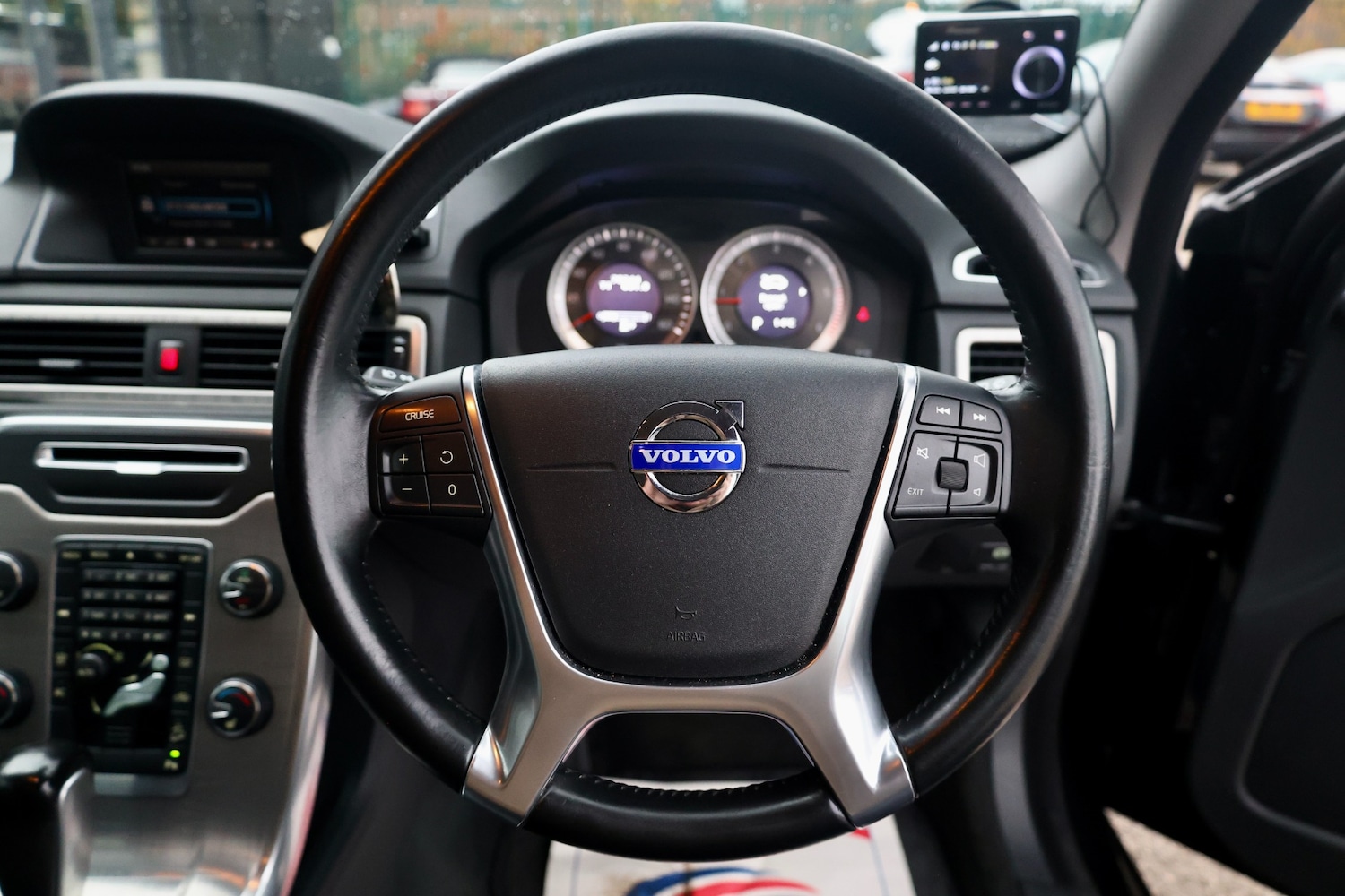 Used Volvo XC70 2013 for sale - 76476022: Photo 22