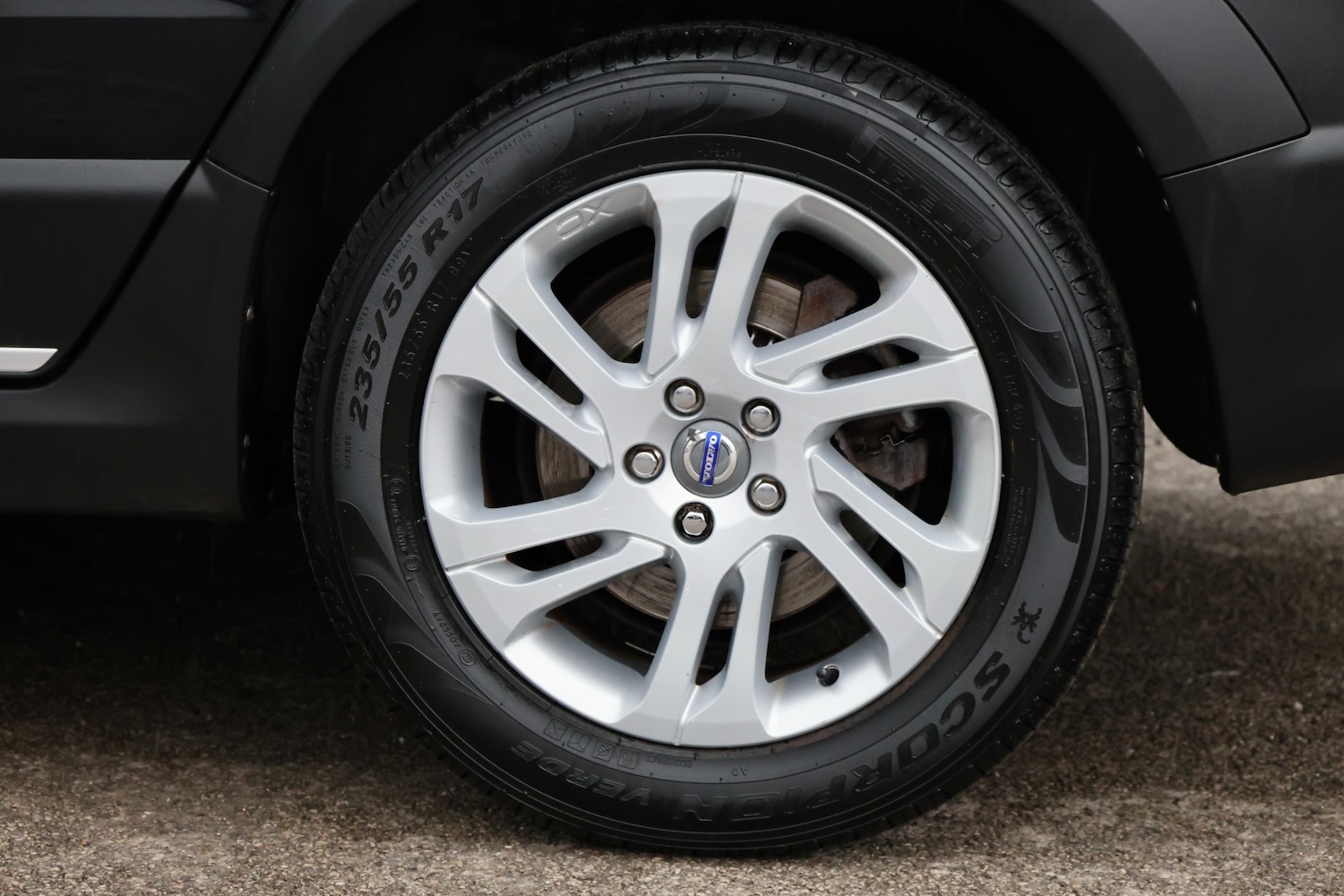 Used Volvo XC70 2013 for sale - 76476022: Photo 37