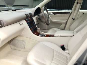 Used Mercedes-Benz C-Class 2006 for sale - 73351447: Photo