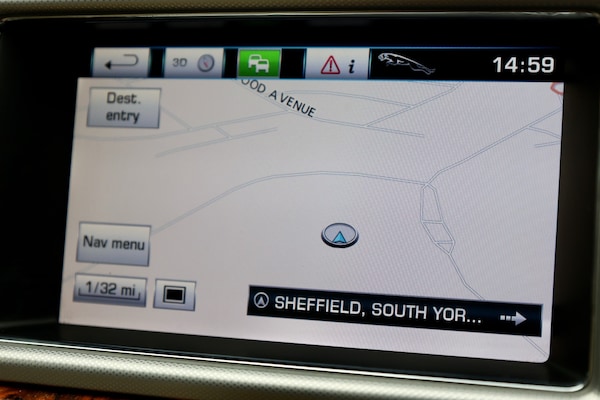 Used Jaguar XF 2013 for sale - 76088963: Photo 10
