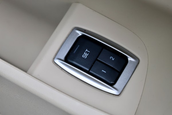 Used Jaguar XF 2013 for sale - 76088963: Photo 28