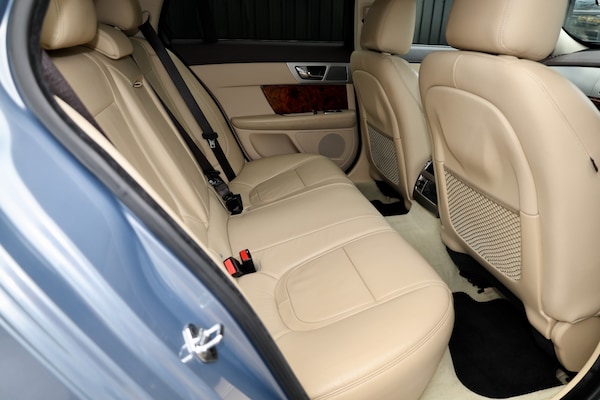 Used Jaguar XF 2013 for sale - 76088963: Photo 7
