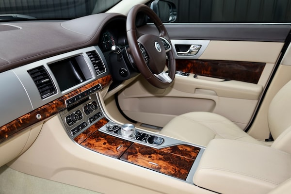 Used Jaguar XF 2013 for sale - 76088963: Photo 9
