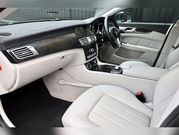 Used Mercedes-Benz CLS 2013 for sale - 78542034: Photo
