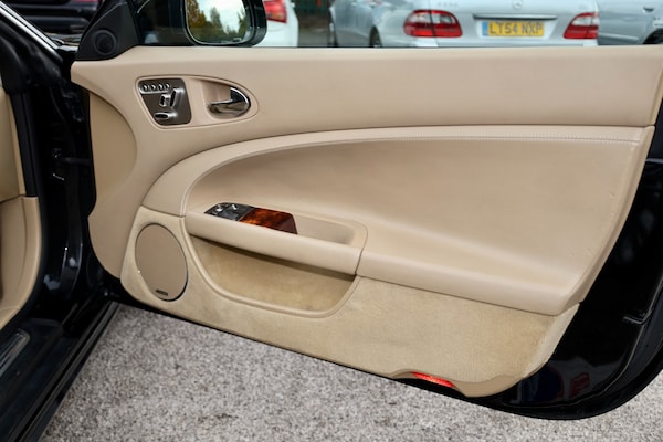 Used Jaguar XK 2010 for sale - 76155793: Photo 19