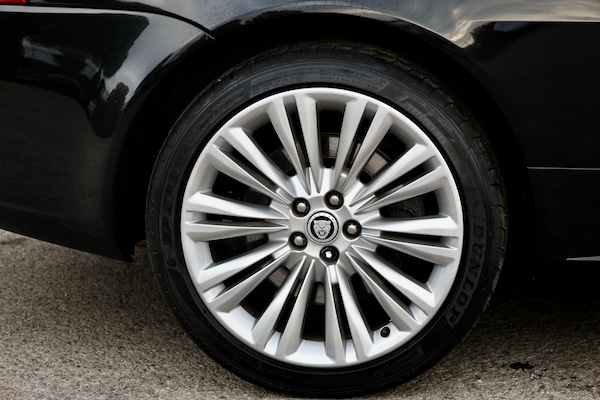 Used Jaguar XK 2010 for sale - 76155793: Photo 36