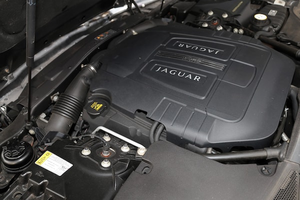 Used Jaguar XK 2010 for sale - 76155793: Photo 38