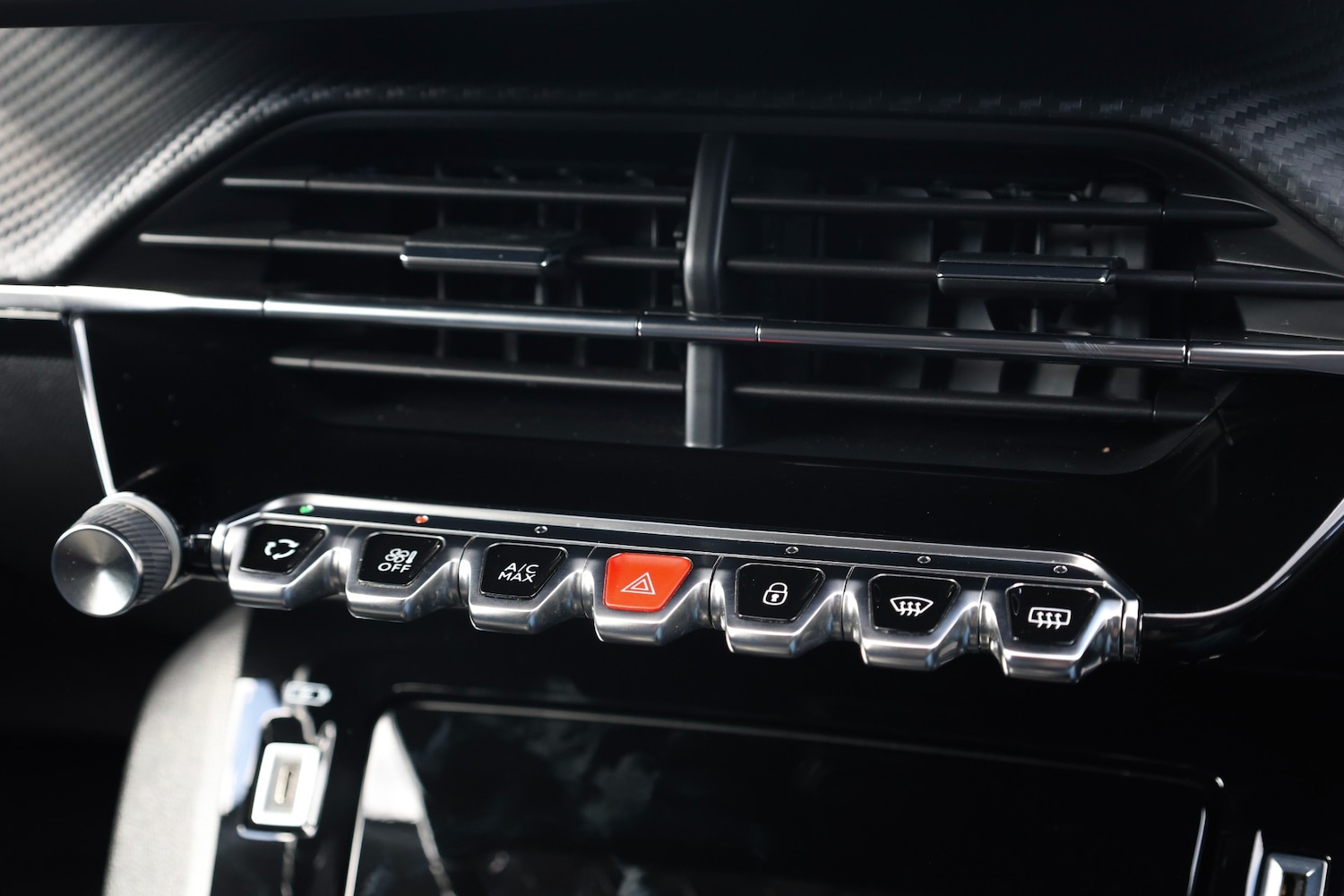 Used Peugeot 2008 2021 for sale - 75694974: Photo 13