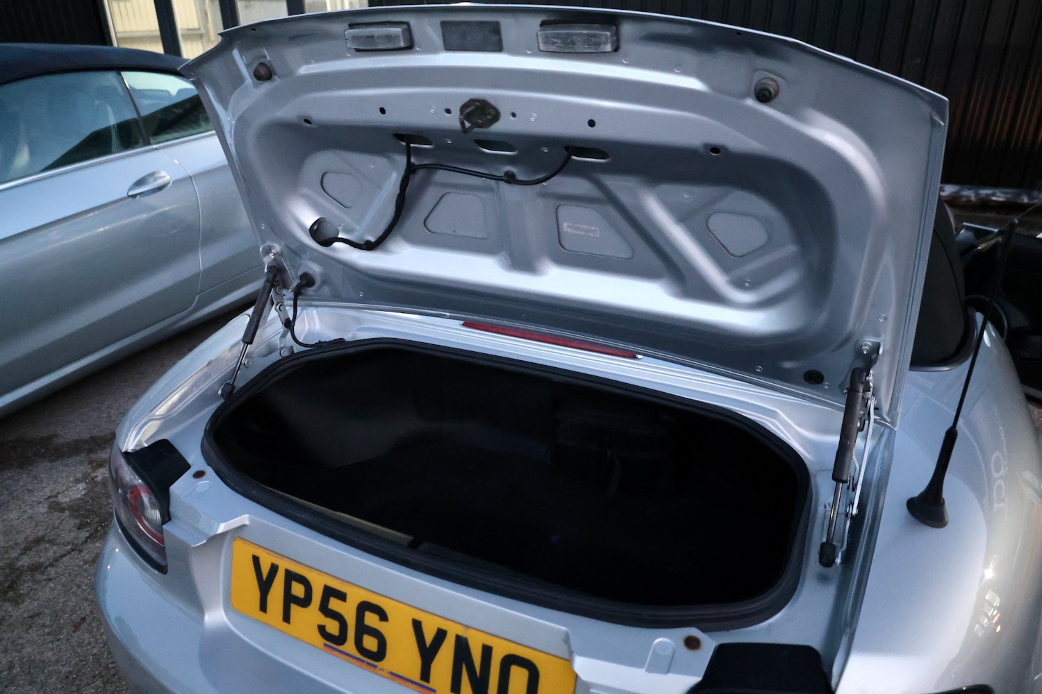 Used Mazda MX-5 2006 for sale - 76902470: Photo 39