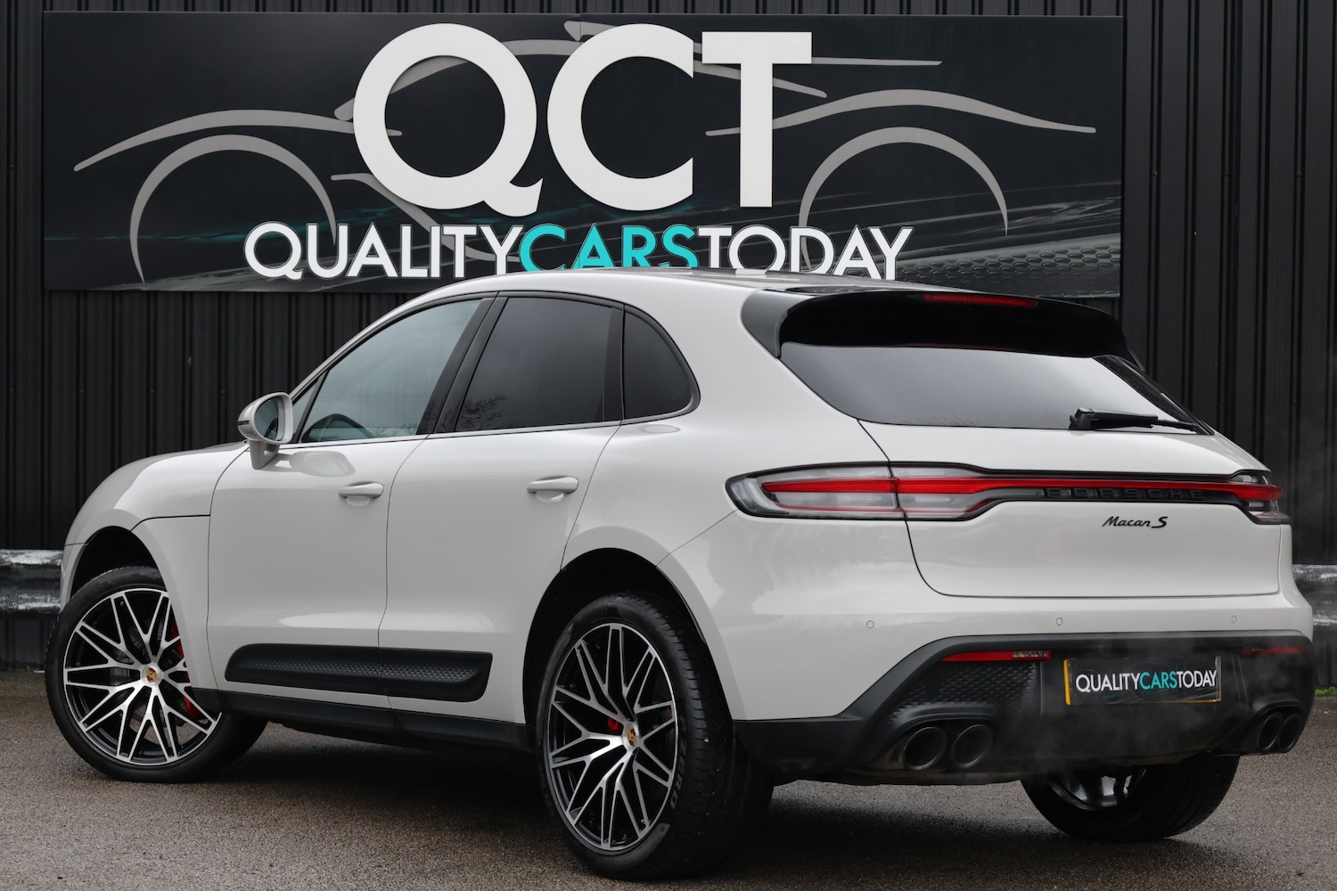 Used Porsche Macan 2023 for sale - 77694614: Photo 10