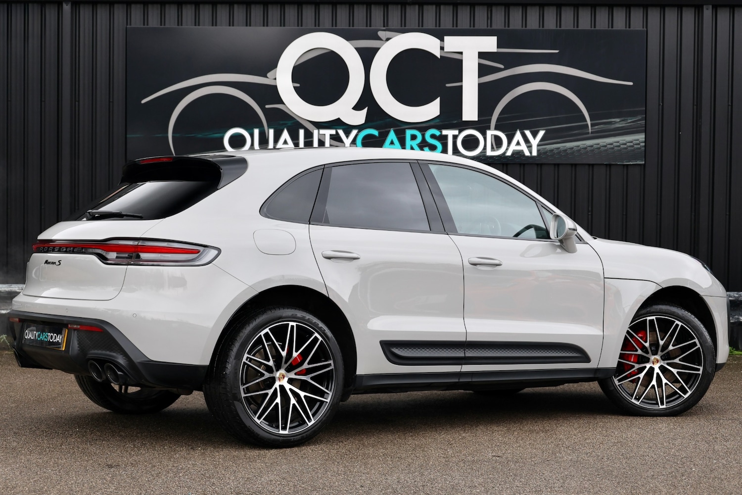 Used Porsche Macan 2023 for sale - 77694614: Photo 11