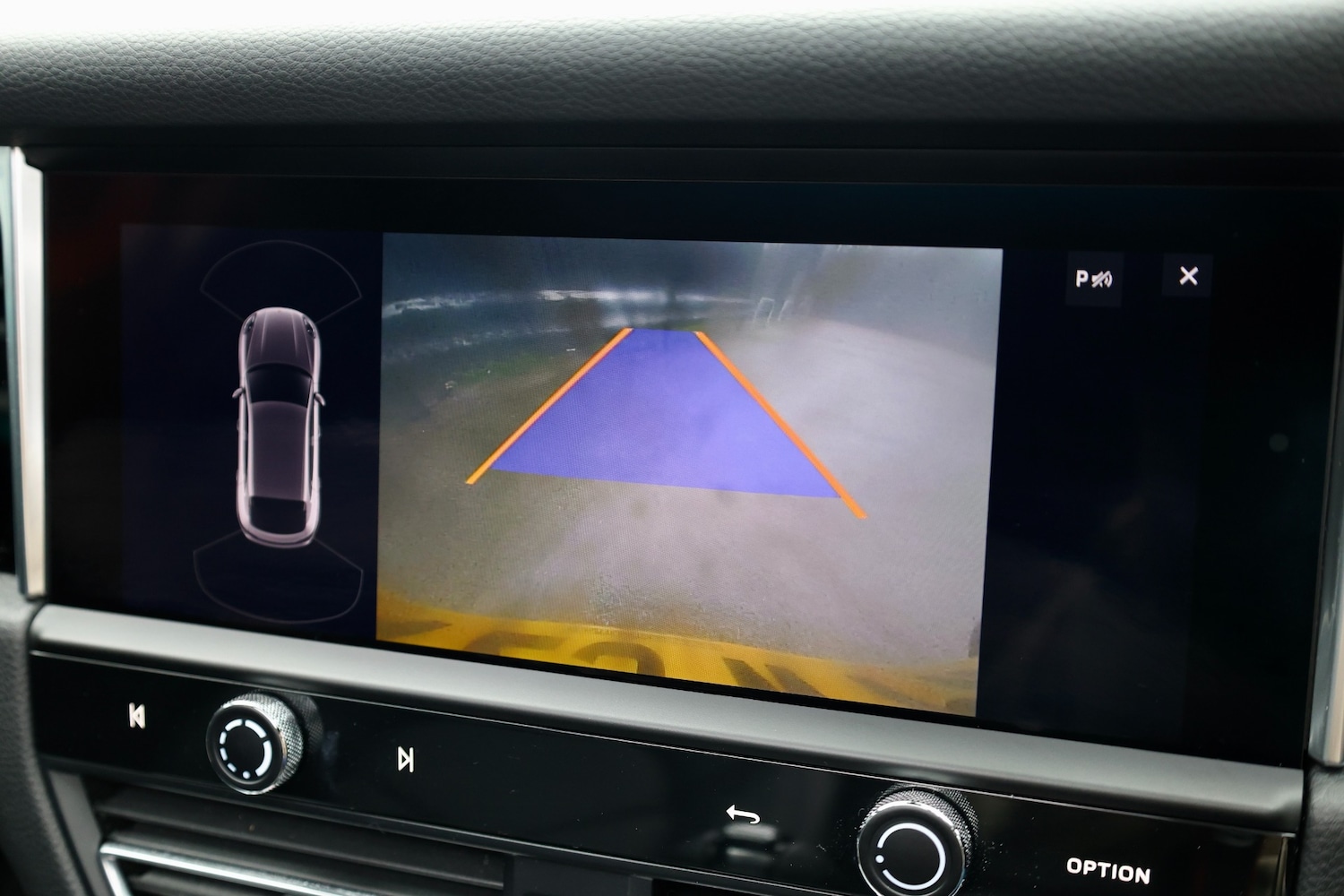 Used Porsche Macan 2023 for sale - 77694614: Photo 18